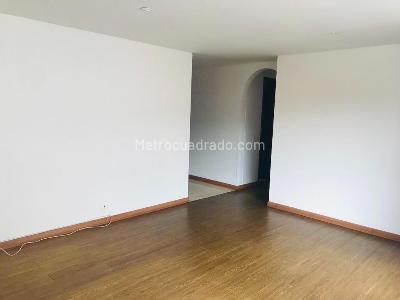 Apartamento en venta en Antiguo Country, Bogotá · foto 2 de 9