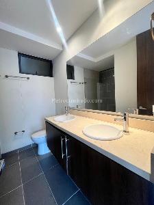 Apartamento de 2 alcobas en venta en Cantalejo Sec Alejandria, Bogotá, 127 m² · foto 11 de 17