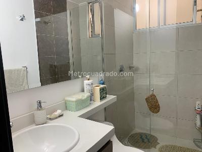 Apartamento en venta en Las Villas, Bogotá · foto 5 de 9