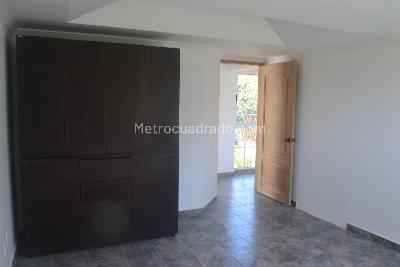 Casa de 5 alcobas en venta en Vereda Casiano Bajo, Floridablanca, 293 m² · foto 14 de 20