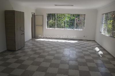 Casa de 5 alcobas en venta en Vereda Casiano Bajo, Floridablanca, 293 m² · foto 4 de 20