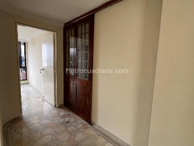 Apartamento de 3 alcobas en venta en Cabecera Del Llano, Bucaramanga, 135 m² · foto 7 de 20