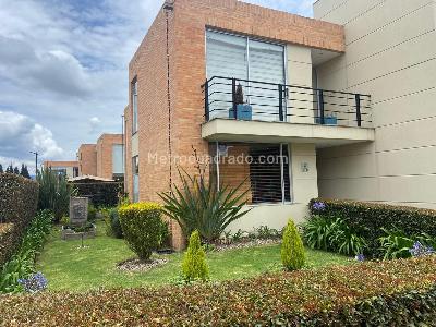 Casa de 4 alcobas en venta en Vereda Fonqueta Condominio La Esperanza, Chía, 297 m² · foto 2 de 14