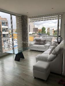 Apartamento en venta en San Patricio, Bogotá · foto 3 de 19