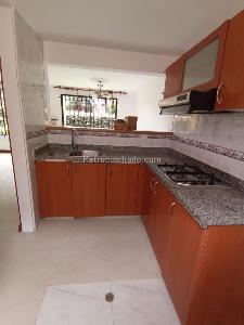Casa de 3 alcobas en venta en Granada Norte, Bogotá, 88 m² · foto 2 de 12