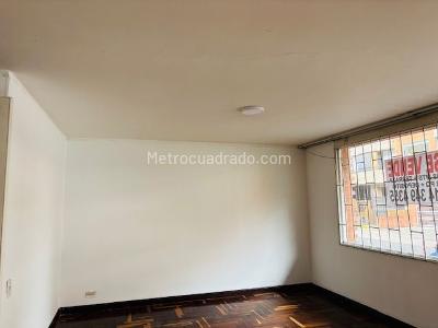 Apartamento en venta en Santa Barbara Central, Bogotá · foto 3 de 18