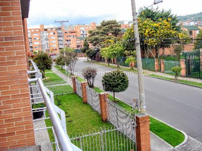 Apartamento de 3 alcobas en venta en Cedritos, Bogotá, 95 m² · foto 4 de 16