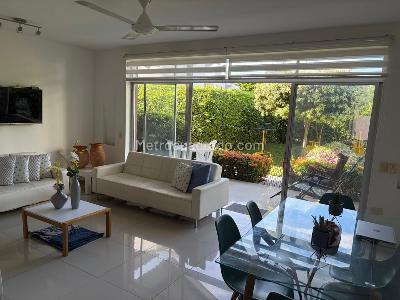 Casa de 3 alcobas en venta en Conjunto La Fontana De Madeira Girrdot, Girardot, 156 m² · foto 2 de 5