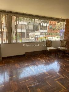 Apartamento en venta en Santa Barbara Central, Bogotá · foto 3 de 17