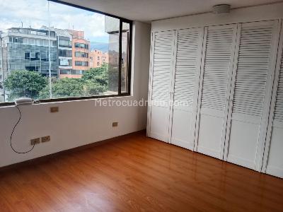 Apartamento en venta en Santa Barbara Alta, Bogotá · foto 11 de 12