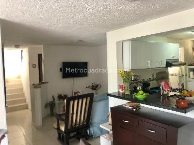 Apartamento de 4 alcobas en venta en Cr Altos De Canaveral Campestre, Floridablanca, 150 m² · foto 4 de 17