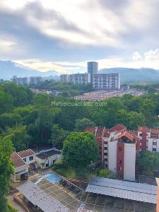 Apartamento de 4 alcobas en venta en Cr Altos De Canaveral Campestre, Floridablanca, 150 m² · foto 2 de 17