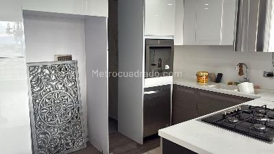 Apartamento de 3 alcobas en venta en Ciudad Salitre Suroriental, Bogotá, 130 m² · foto 3 de 13