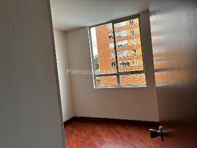Apartamento en venta en Ciudad Salitre Oriental, Bogotá · foto 7 de 14