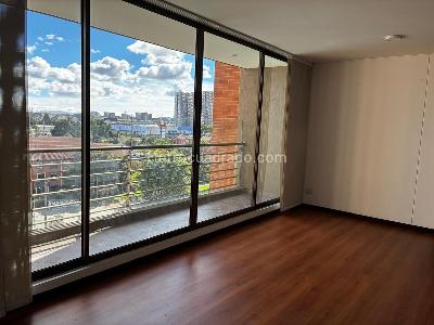 Apartamento de 3 alcobas en venta en Ciudad Salitre Oriental, Bogotá, 130 m² · foto 5 de 20