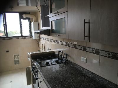Apartamento de 3 alcobas en venta en Calleja Baja, Bogotá, 114 m² · foto 2 de 9