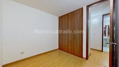 Apartamento en venta en Cantalejo, Bogotá · foto 4 de 15