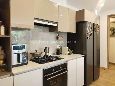 Apartamento de 3 alcobas en venta en Colina Campestre, Bogotá, 87 m² · foto 6 de 20
