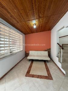 Casa de 4 alcobas en venta en Limoncito, Floridablanca, 170 m² · foto 3 de 20