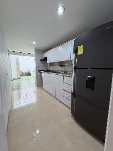 Casa de 4 alcobas en venta en Limoncito, Floridablanca, 170 m² · foto 7 de 20