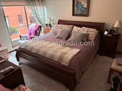Apartamento de 3 alcobas en venta en Chico San Patricio, Bogotá, 150 m² · foto 14 de 20