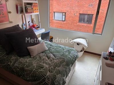 Apartamento de 3 alcobas en venta en Chico San Patricio, Bogotá, 150 m² · foto 17 de 20