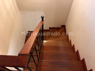 Apartamento de 3 alcobas en venta en Chico San Patricio, Bogotá, 150 m² · foto 12 de 20