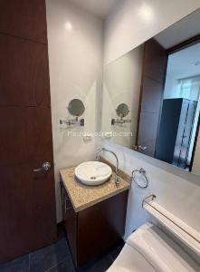 Apartaestudio en venta en Chapinero Alto, Bogotá, 51 m² · foto 13 de 18