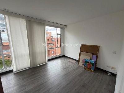 Apartaestudio en venta en Chapinero Alto, Bogotá, 51 m² · foto 2 de 18