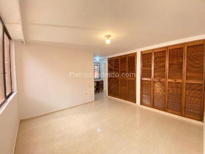 Apartamento de 3 alcobas en venta en Metropolitan Cabecera Del Llano, Bucaramanga, 134 m² · foto 11 de 14