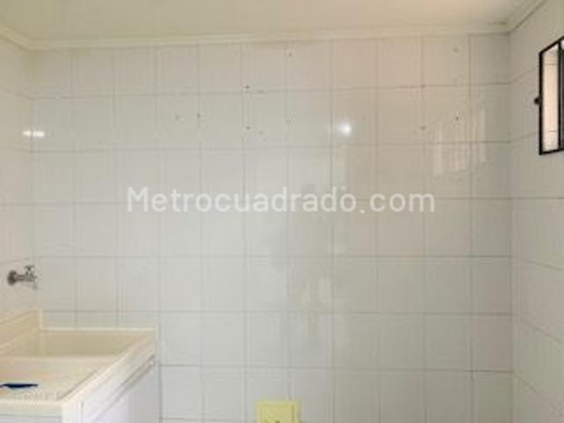 Piso – Bogotá, Barrio La Calleja, Localidad Usaquén - Más