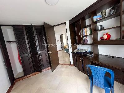 Apartamento de 3 alcobas en venta en Altos De Cabecera, Bucaramanga, 152 m² · foto 6 de 18