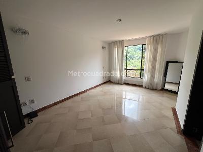 Apartamento de 3 alcobas en venta en Altos De Cabecera, Bucaramanga, 152 m² · foto 10 de 18