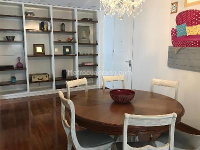 Apartamento de 2 alcobas en venta en Chico Norte Et Ii, Bogotá, 120 m² · foto 2 de 4