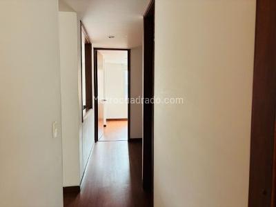 Apartamento de 2 alcobas en venta en Maria Cristina, Bogotá, 74 m² · foto 13 de 16
