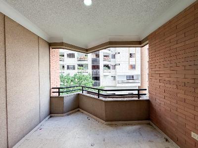 Apartamento de 3 alcobas en venta en Cabecera Del Llano, Bucaramanga, 134 m² · foto 11 de 14