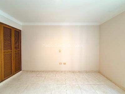 Apartamento de 3 alcobas en venta en Cabecera Del Llano, Bucaramanga, 134 m² · foto 5 de 14