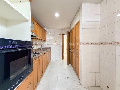 Apartamento de 3 alcobas en venta en Cabecera Del Llano, Bucaramanga, 134 m² · foto 2 de 14