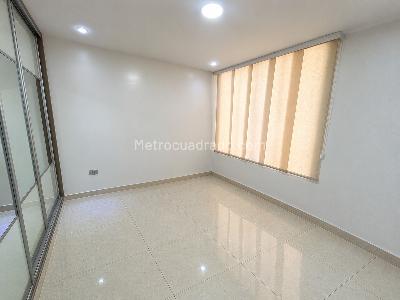 Casa de 5 alcobas en venta en Lagos Del Cacique, Bucaramanga, 320 m² · foto 12 de 20