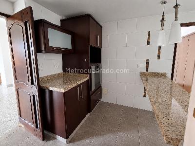Apartamento de 5 alcobas en venta en Cabecera Del Llano, Bucaramanga, 194 m² · foto 15 de 20