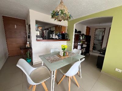 Apartamento de 3 alcobas en venta en Cañaveral, Floridablanca, 79 m² · foto 2 de 17
