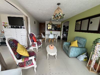 Apartamento de 3 alcobas en venta en Cañaveral, Floridablanca, 79 m² · foto 3 de 17