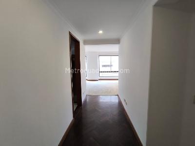 Apartamento de 3 alcobas en venta en Bella Suiza Alta, Bogotá, 104 m² · foto 17 de 20