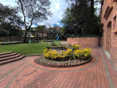 Apartamento de 3 alcobas en venta en Bella Suiza Alta, Bogotá, 104 m² · foto 2 de 20