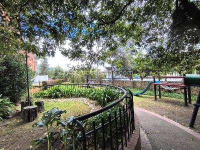 Apartamento de 3 alcobas en venta en Bella Suiza Alta, Bogotá, 104 m² · foto 3 de 20