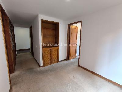 Apartamento de 3 alcobas en venta en Bella Suiza Alta, Bogotá, 104 m² · foto 8 de 20