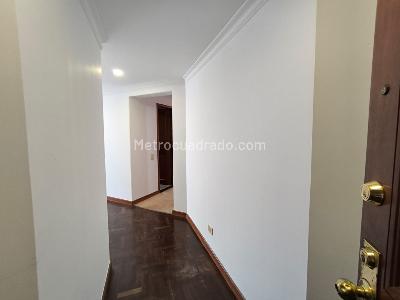 Apartamento de 3 alcobas en venta en San Gabriel Norte, Bogotá, 100 m² · foto 4 de 16