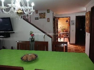 Casa de 4 alcobas en venta en Villa De Magdala, Bogotá, 285 m² · foto 9 de 16