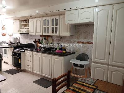 Casa de 4 alcobas en venta en Villa De Magdala, Bogotá, 285 m² · foto 2 de 16