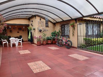 Casa de 4 alcobas en venta en Villa De Magdala, Bogotá, 285 m² · foto 5 de 16